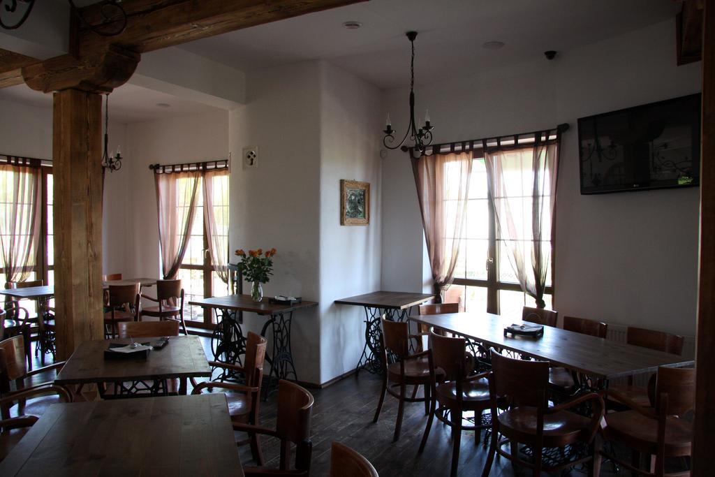 Constans Apartment Jaroslawiec Exterior photo